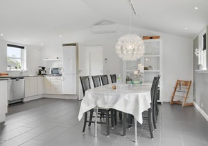 Cozy home in Bogø By with WiFi