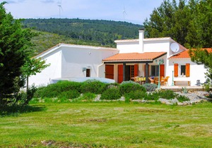 Cozy home in Pouzols-Minervois