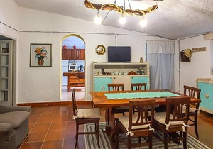 Cozy home in Orgosolo