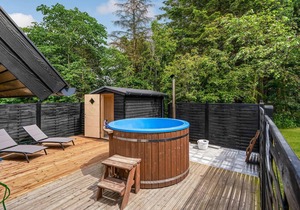 Cozy home in øster assels with sauna