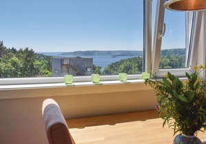 Cozy home in Søndeled