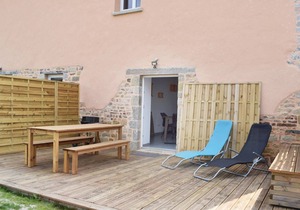 Cozy home in Sainteny with kitchen