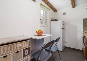 Cozy home in Sveti Jakov with kitchen