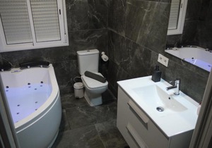 Cozy Rooms - BAÑERA HIDROMASAJE