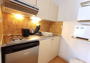 Cozy Studio Cabine for 6 at Pla d'Adet - Balcony, Parking, Ski Locker