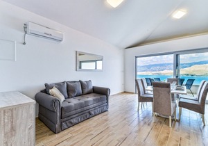 Crowonder Pag View, apartment A3