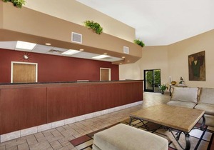 Days Inn by Wyndham Globe