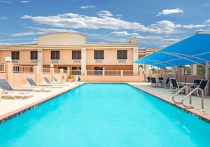 Days Inn by Wyndham McAllen