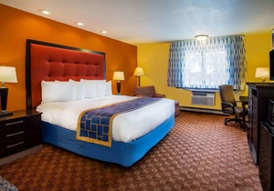 Days Inn & Suites by Wyndham Stevens Point