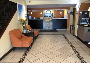 Days Inn & Suites by Wyndham Stevens Point