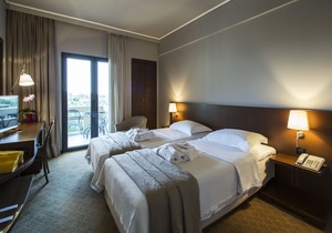 Dekelia Hotel