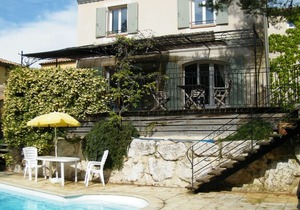 Delightful villa in Mallemort