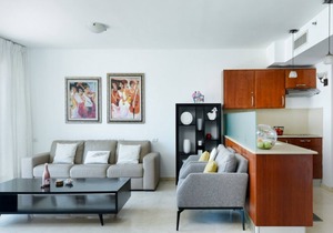 Deluxe 3 Bedroom Marina Apartment in Herzylia