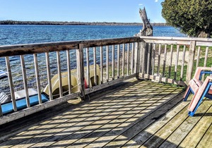 Deluxe Beachfront Villa 3 Bedroom, sleeps 10