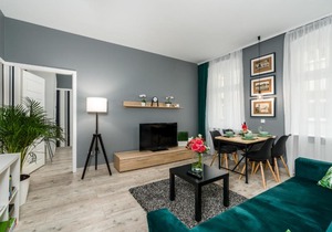 Deluxe Old Town Apartment by Noclegi Renters