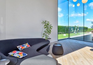 Designer house with appealing architecture for stylish vacations.