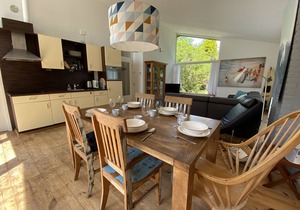 Detached bungalow(max 4 adults with 4 children)quiet location.
