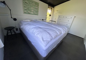 Detached holiday home on the North Sea / Grevelingen Sea on approx. 750 sqm of land
