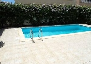 Detached Villa With Private Pool Close To All Amenities - WiFi included