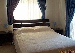 Detached Villa With Private Pool Close To All Amenities - WiFi included