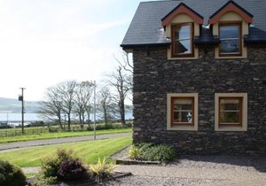 Dingle Courtyard Cottages 4 Bed Sleeps 8