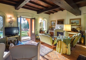 Do you live in a villa, or have you always wanted to? Then this vacation home is probably the right
