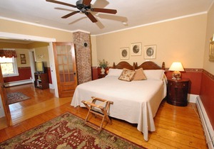 Dominion Hill Country Inn