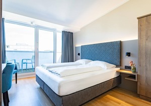 Double room comfort, excl. Breakfast, cancellation free of charge - Hotel Jedermann