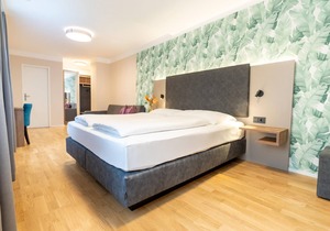 Double room comfort, excl. Breakfast, cancellation free of charge - Hotel Jedermann