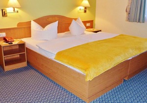Double Room - Disabled Access - Landhotel "Neuwiese" with traditional inn "At the Mill"