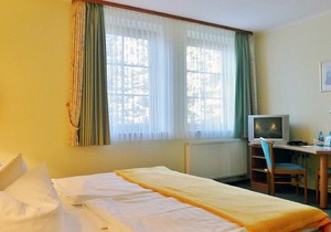 Double Room - Disabled Access - Landhotel "Neuwiese" with traditional inn "At the Mill"