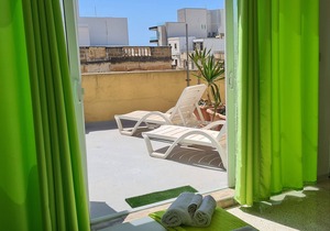 Double Room with private Terrace and Bathroom, close to Mdina