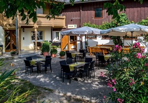 Double room with shower/WC and terrace