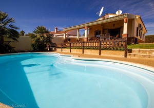DRA002 Chalet con Piscina Privada y Jardin