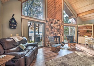 Dream Cottage with Sandy Beach, Dock, Pontoon Rental
