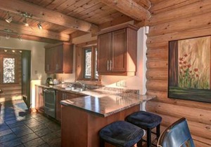 Dream vacation in a log cabin on Lake Mont Tremblant