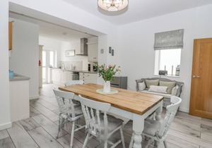 DRIFTWOOD, 23 ROA ISLAND, family friendly in Roa Island