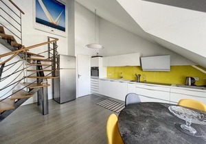 Duplex de standing en centre-ville avec parking, proche port et plage - FR-1-361-377