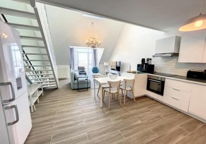 Duplex en hyper-centre avec ascenseur, 2 chambres, 6 couchages, WIFI gratuite - FR-1-361-436