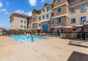 Easy Access to Convention Center | Free Breakfast + Outdoor Pool