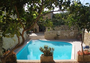 Eco Certified 17 century farmhouse with a large private pool and garden