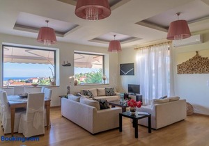 Eco Villa Makri
