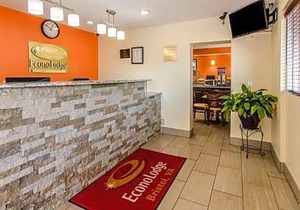 Econo Lodge Near Motor Speedway