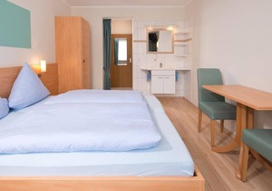 Economy double room, shower in room, sep. WC - Seehotel am Stausee