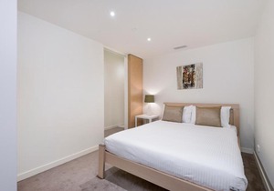 Edgewater 208