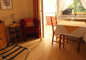 Einzelzimmer Nr. 6 mit Balkon