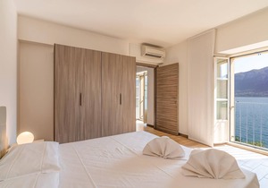 "Elegant and spacious apartments 80 m from the lake in Griante, nice resort on Lake Como, 3 km from