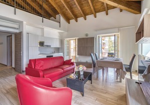 "Elegant and spacious apartments 80 m from the lake in Griante, nice vacation resort on Lake Como, 3