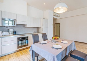 "Elegant and spacious apartments 80 m from the lake in Griante, nice resort on Lake Como, 3 km from