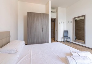 "Elegant and spacious apartments 80 m from the lake in Griante, nice resort on Lake Como, 3 km from